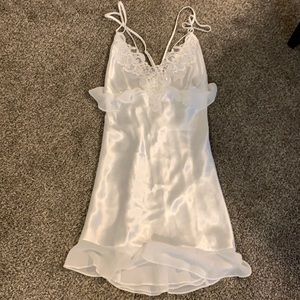 Linea Donatella Large White lingerie